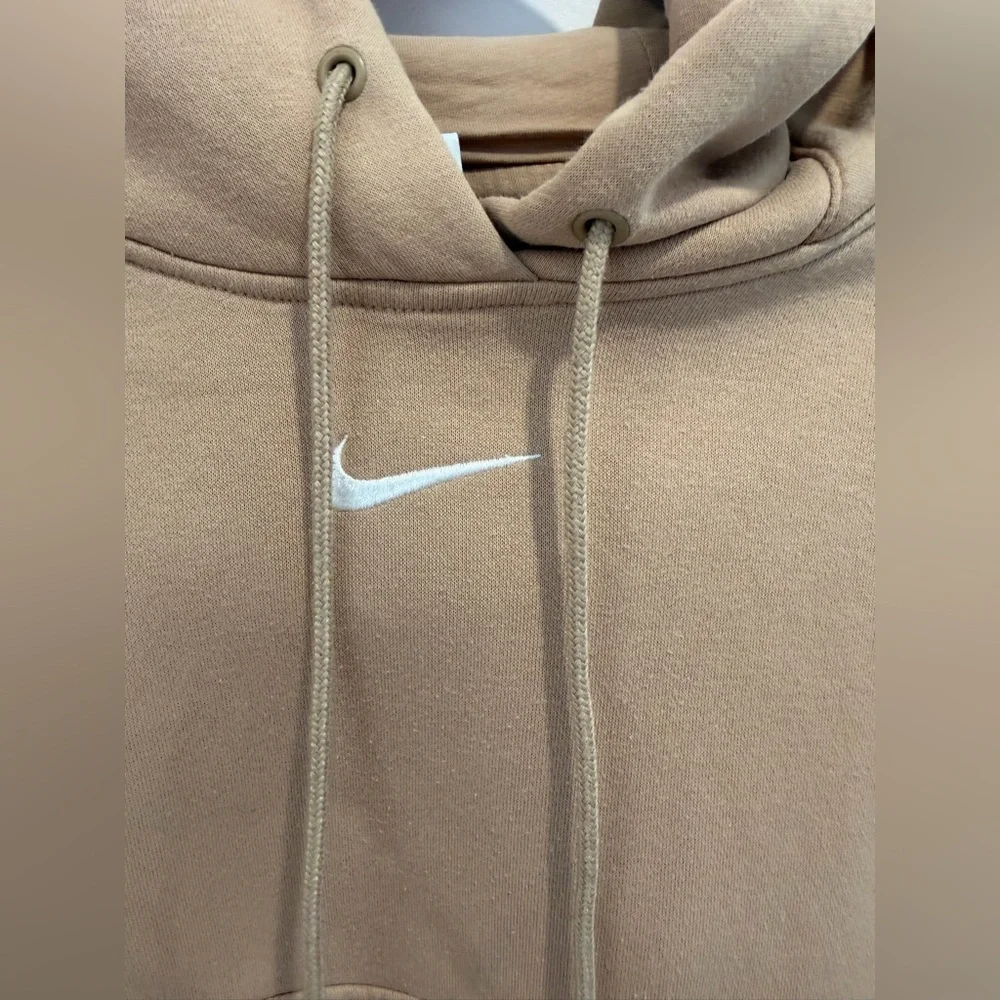 Nike Oversized Cropped Hoodie, Camel - Size Medium - Picture 4 of 7